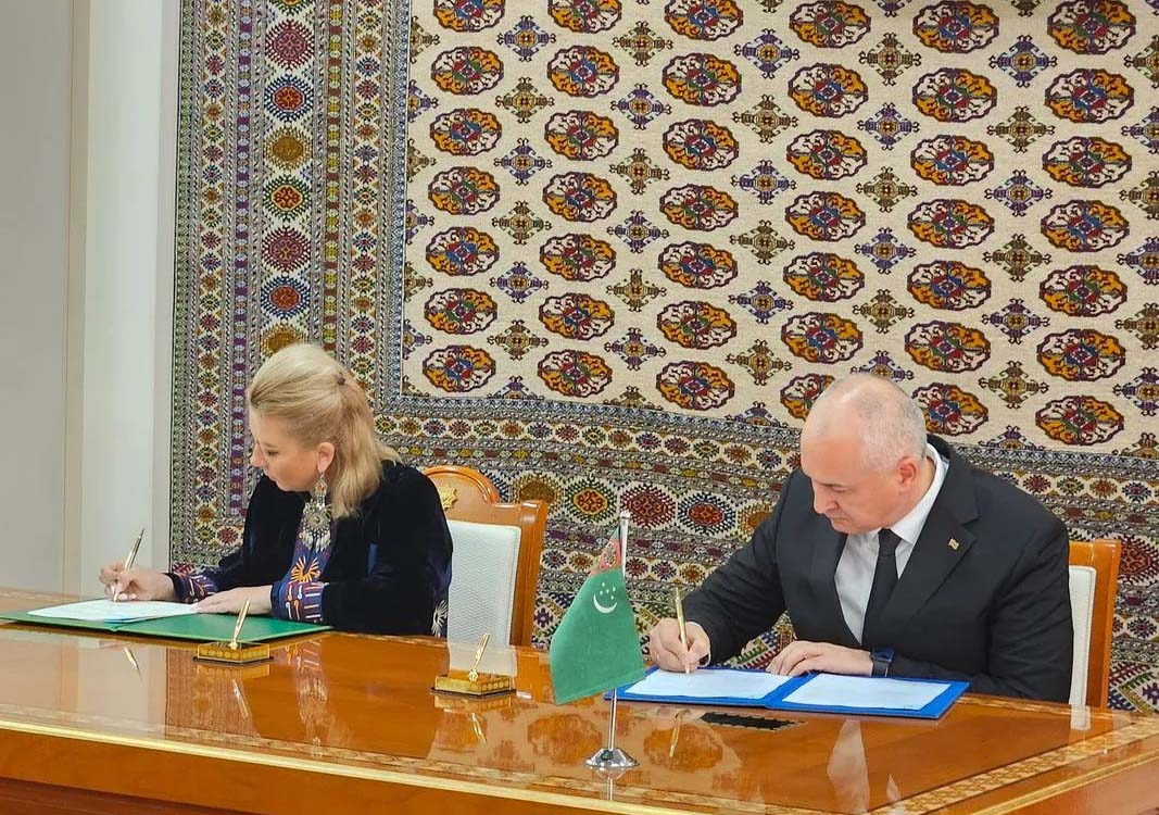 Halkara ynsanperwer ylymlary we ösüş uniwersiteti Astrahan Döwlet uniwersiteti bilen hyzmatdaşlygy giňeldýär