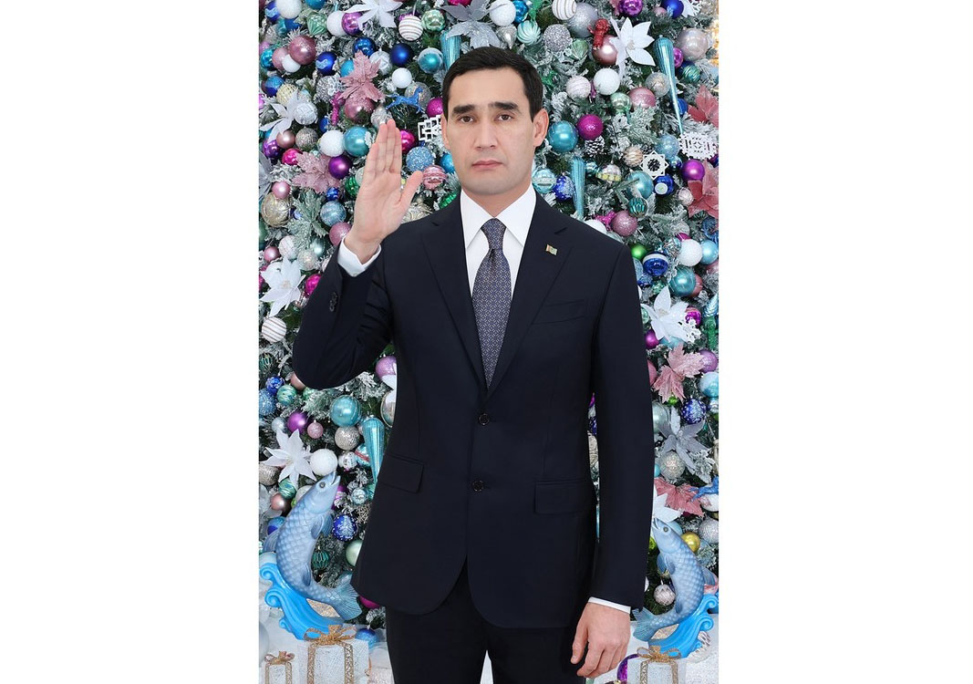 Türkmenistanyň Prezidenti Serdar Berdimuhamedow türkmen halkyny täze ýyl baýramy bilen gutlady