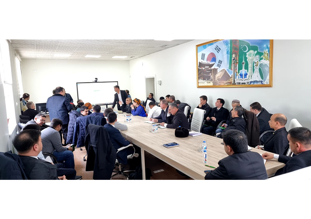 Innowasiýa maglumat merkezinde “Project management”-e  esaslanýan täze onlaýn ulgamyň tanyşdyrylyş maslahaty geçirildi