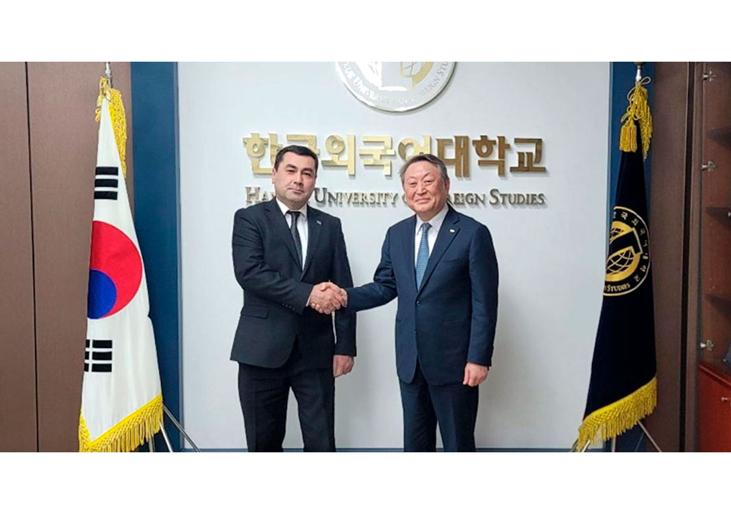 Seulda Hankuk daşary ýurt dilleri uniwersitetiniň Prezidenti bilen duşuşyk geçirildi