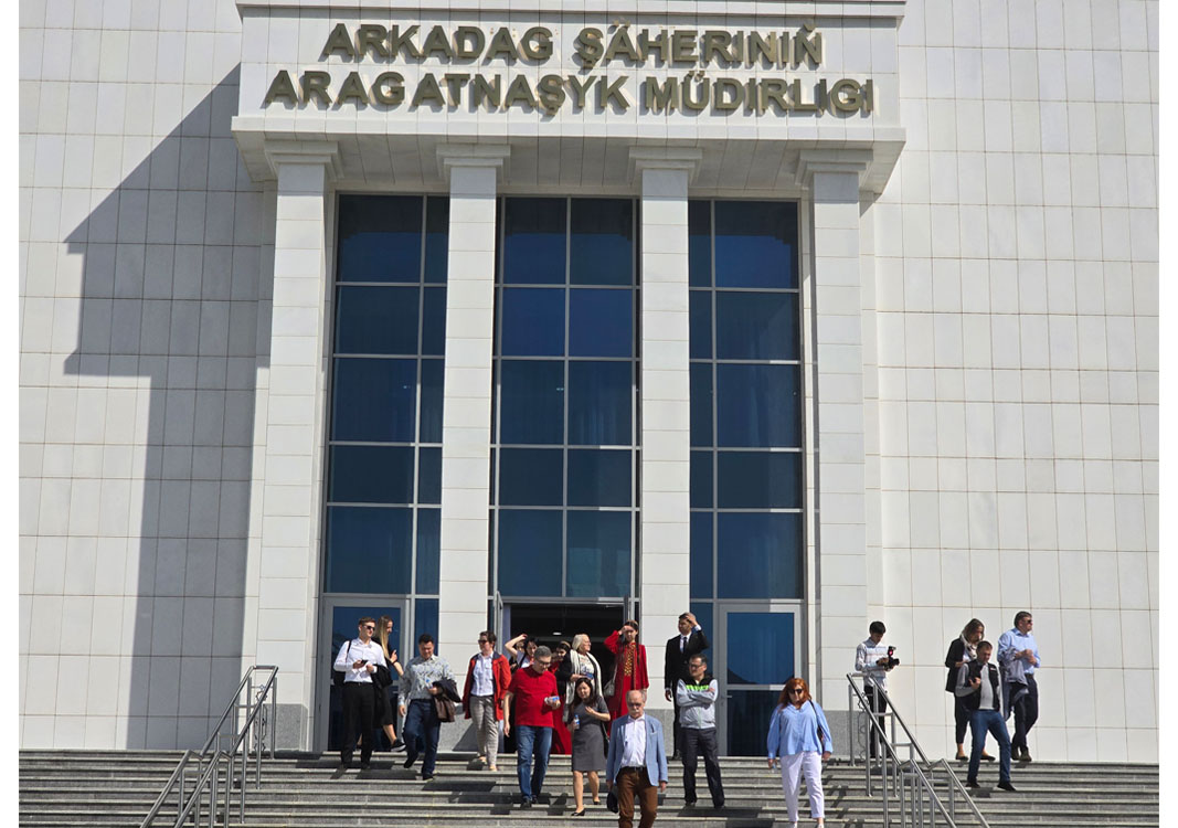 Demir ýollaryň hyzmatdaşlygy guramasynyň maslahatynyň XXXVIII mejlisine gatnaşyjylar Arkadag şäherine baryp gördüler